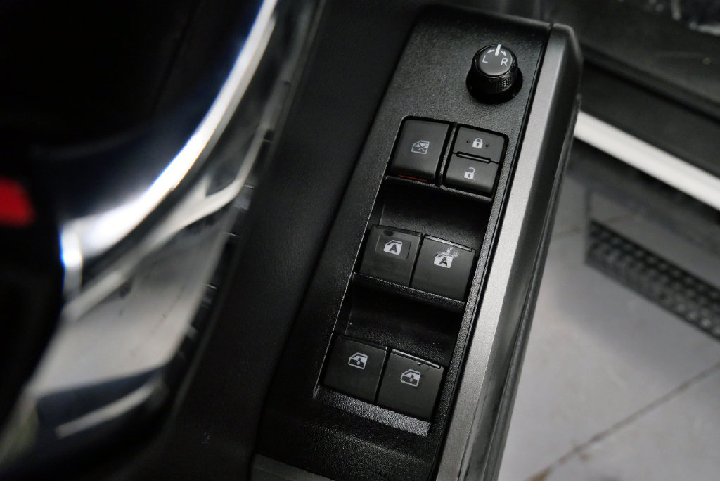 Used 2023 Toyota Tacoma TRD Sport AWD/4WD image 13