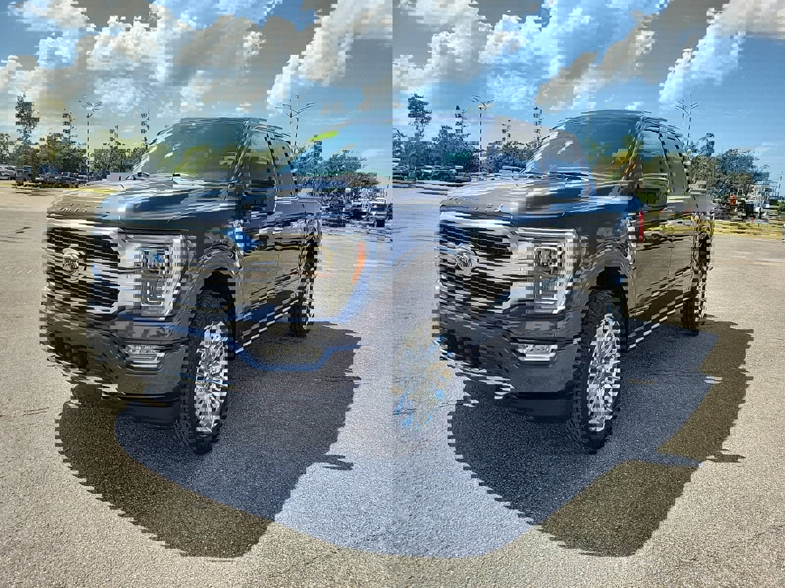 Used 2022 Ford F150 Limited image 2