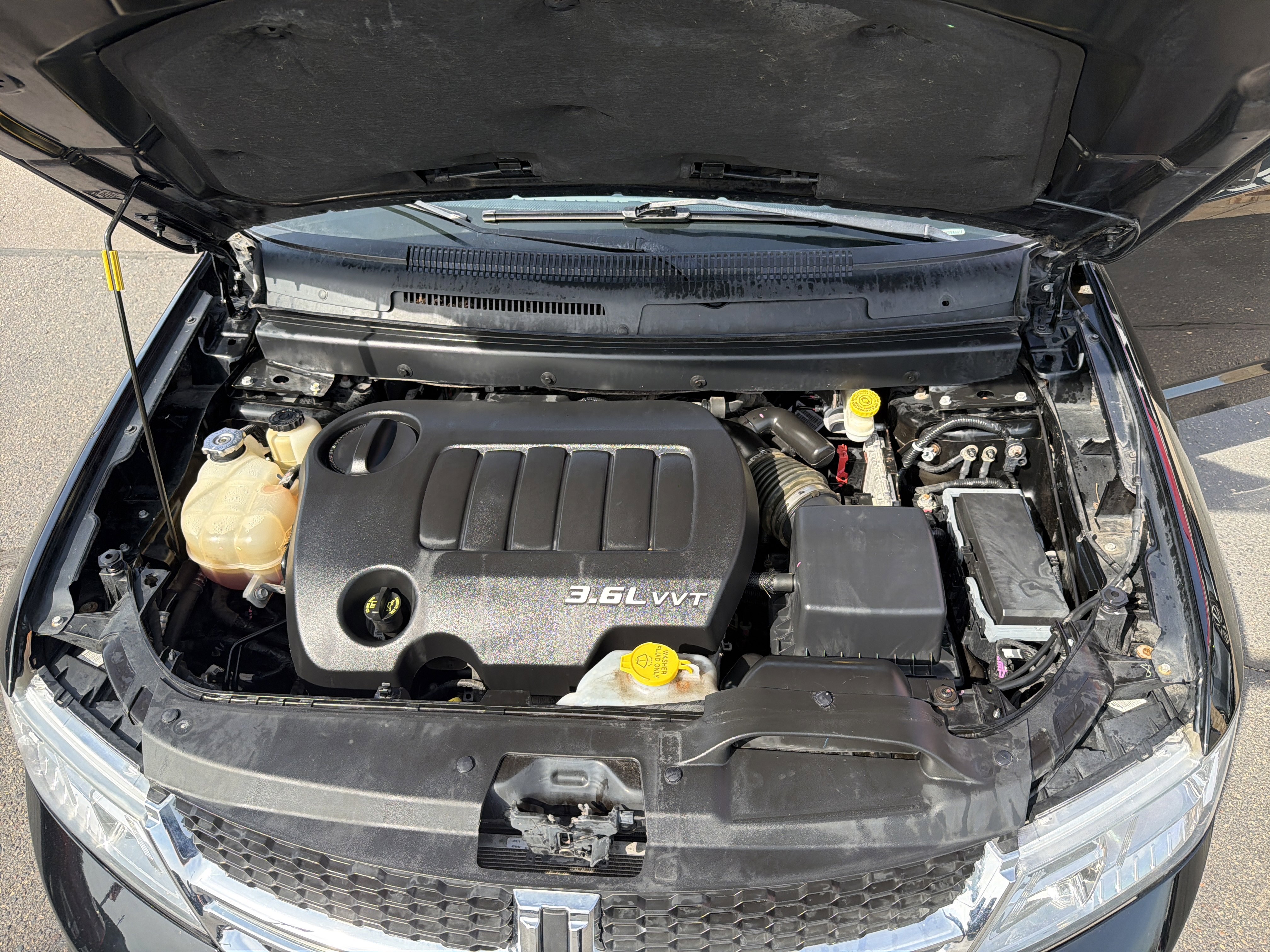 Used 2015 Dodge Journey SXT w/ Flexible Seating Group image 30