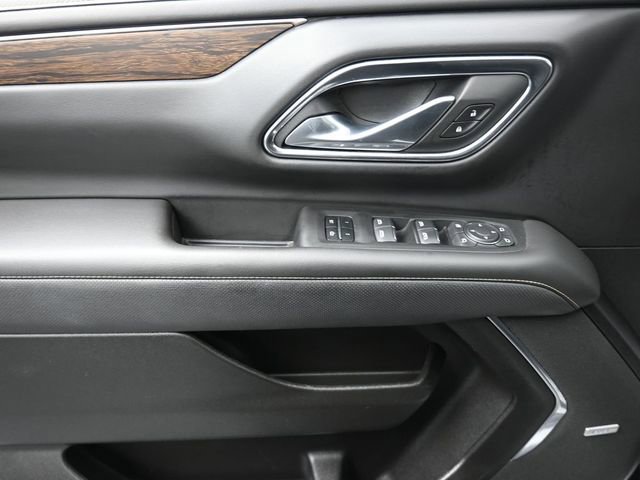 Used 2023 Chevrolet Suburban Premier image 13