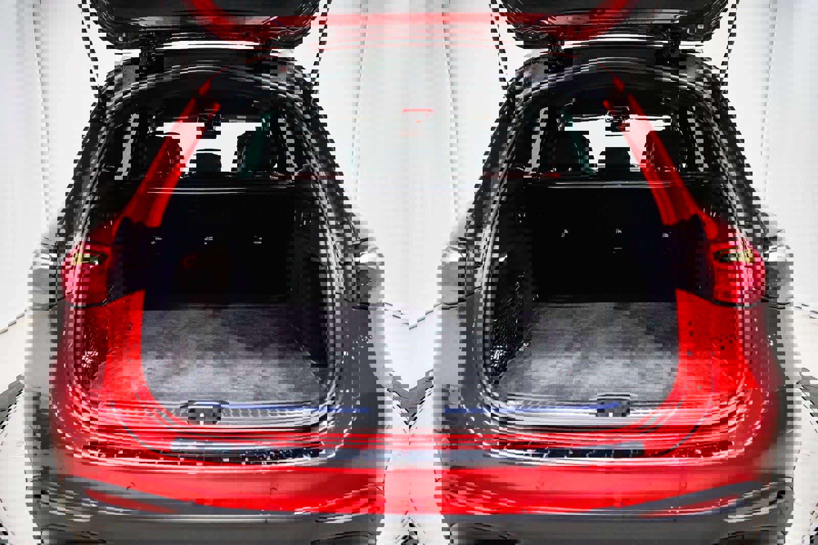 Used 2026 Mercedes-Benz GLC 300 image 26