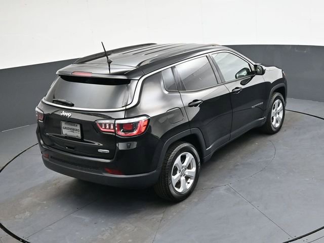 Used 2018 Jeep Compass Latitude w/ Cold Weather Group image 23