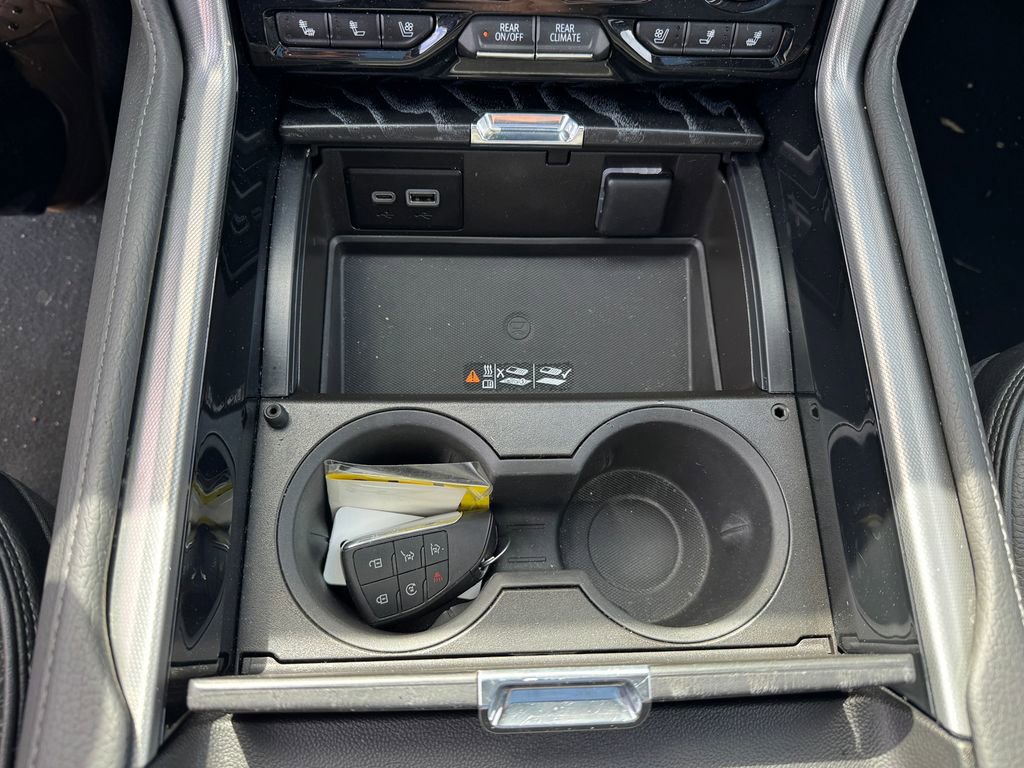 Used 2023 GMC Yukon Denali AWD/4WD image 22