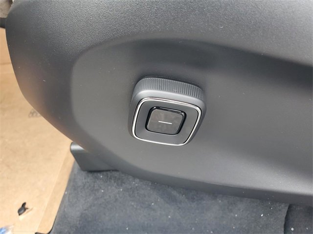 New 2025 Volvo EX90 Plus w/ Protection Package Premier image 15