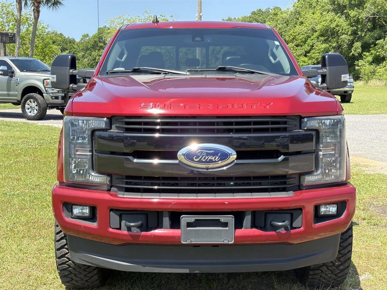 Used 2019 Ford F250 Lariat w/ Lariat Ultimate Package AWD/4WD image 2