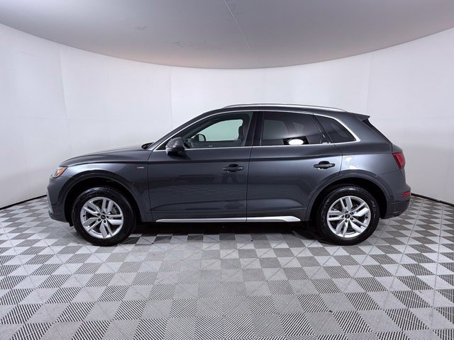 Certified 2023 Audi Q5 2.0T Premium w/ Convenience Package AWD/4WD image 4