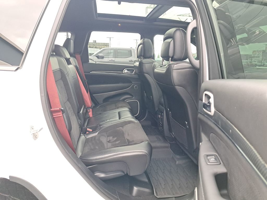 Used 2019 Jeep Grand Cherokee SRT AWD/4WD image 15