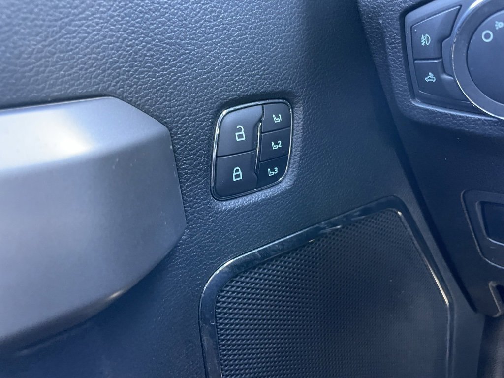 Used 2022 Ford F350 Lariat w/ Lariat Ultimate Package image 28