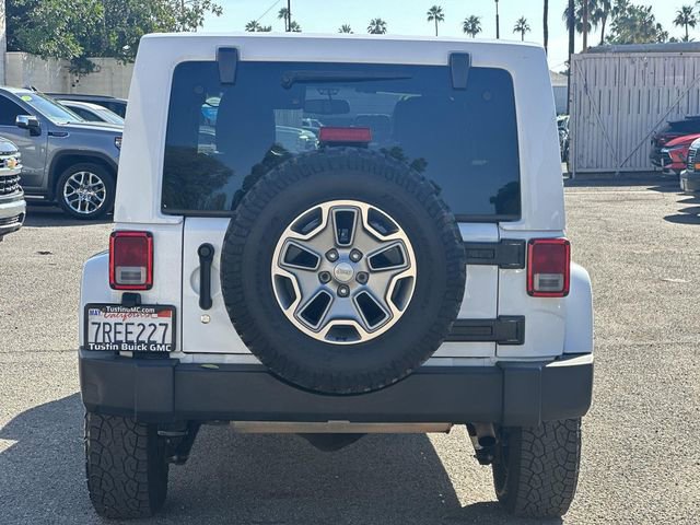 Used 2016 Jeep Wrangler Unlimited Rubicon w/ Connectivity Group image 5