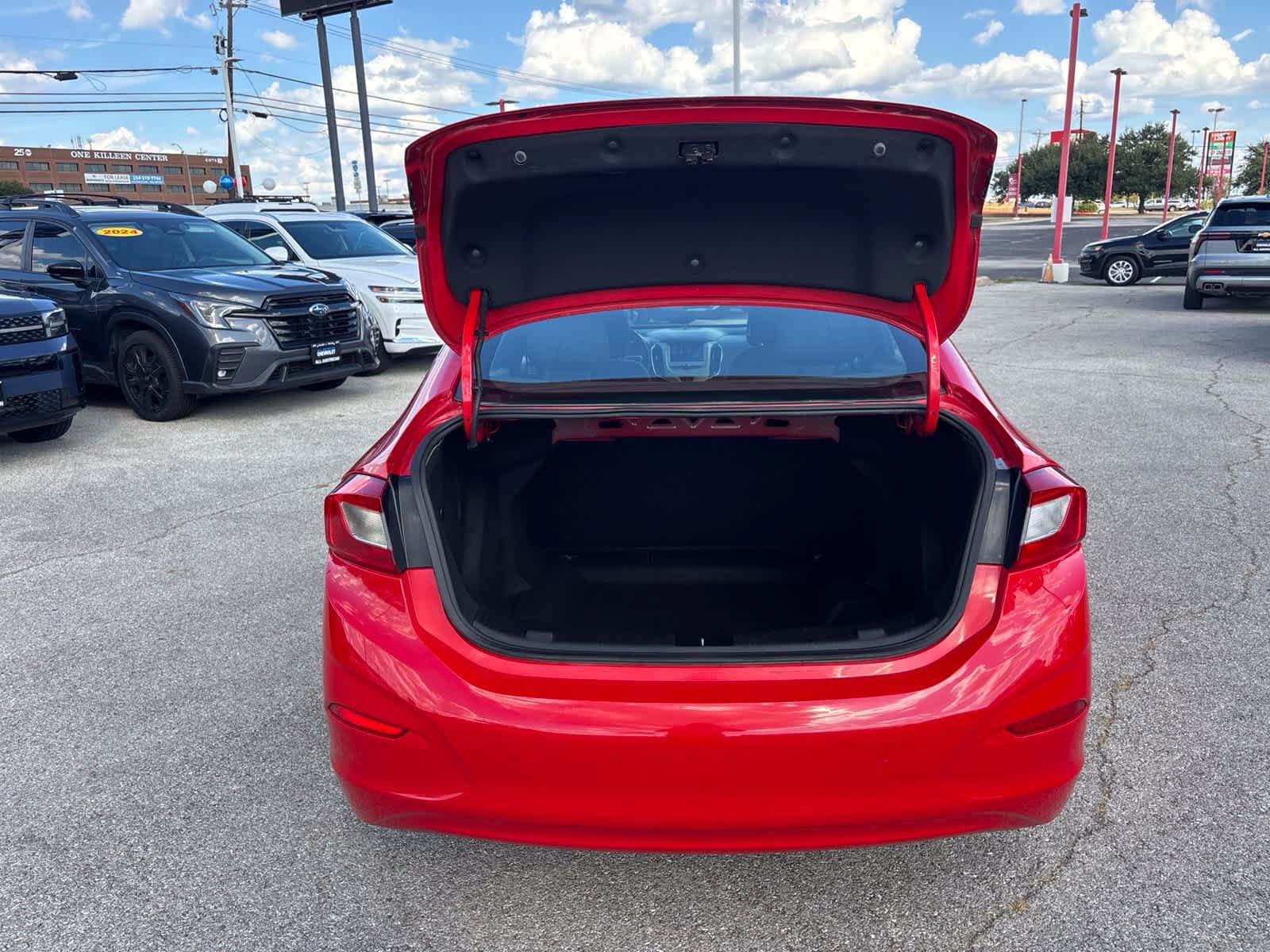 Used 2018 Chevrolet Cruze LS FWD image 7