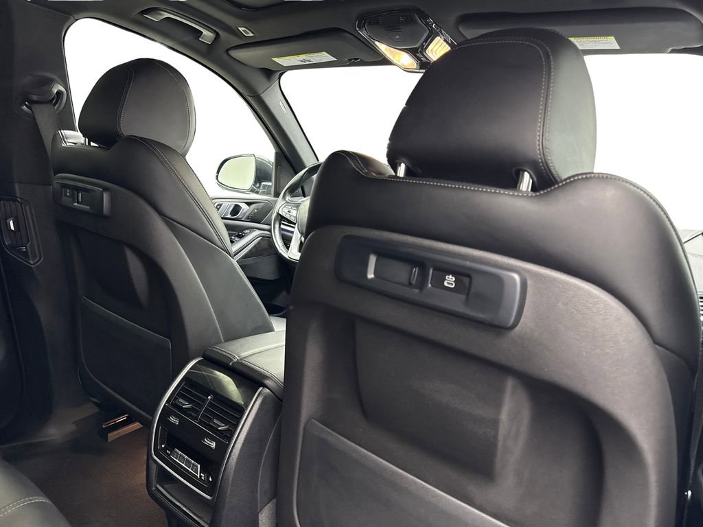 Used 2023 BMW X5 xDrive40i w/ Premium Package image 42