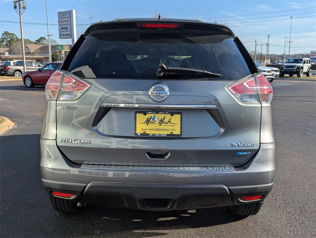 Used 2014 Nissan Rogue SV w/ SV Premium Package image 5