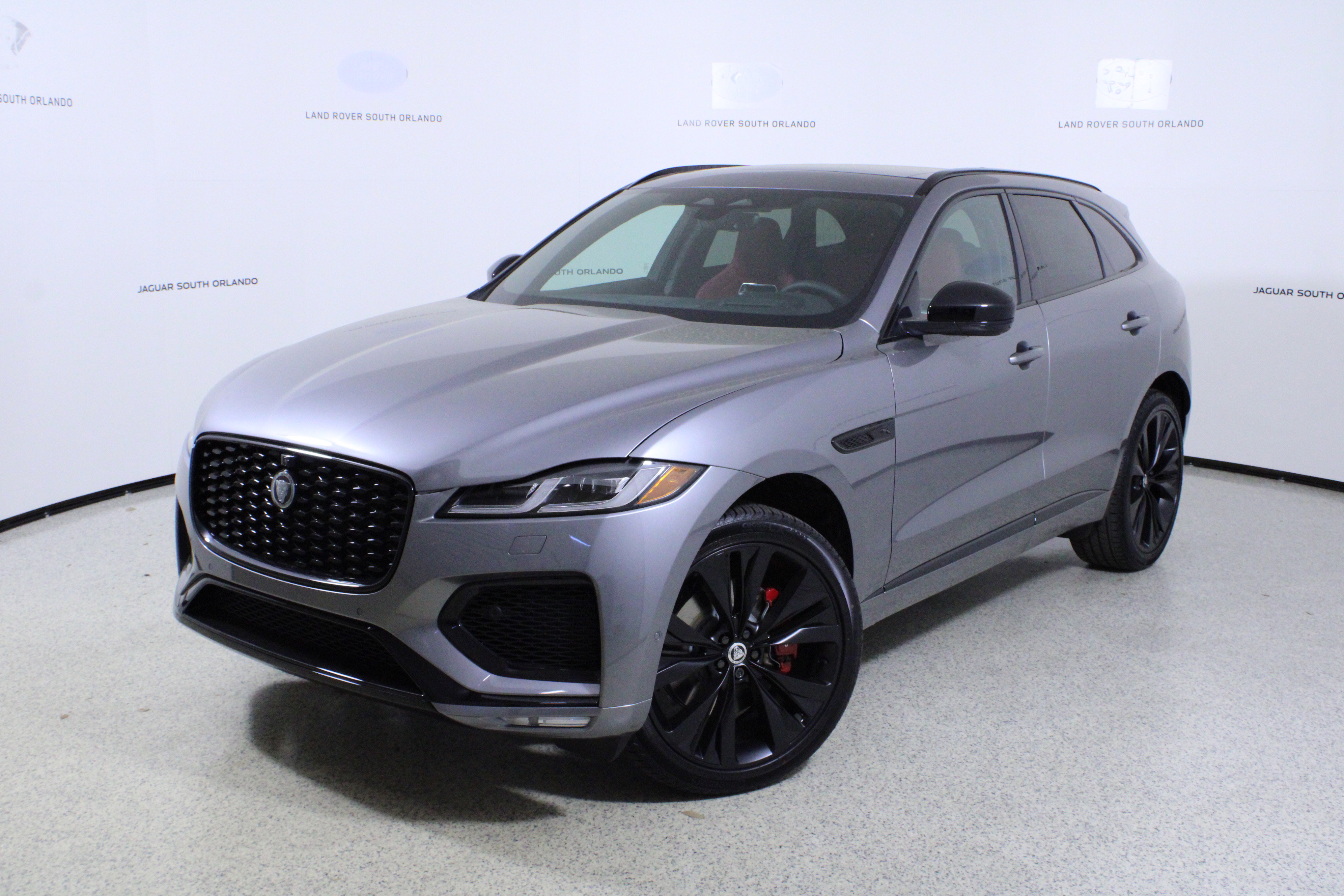 New 2026 Jaguar F-PACE R-Dynamic S image 1