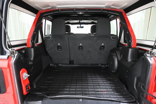 Used 2023 Jeep Wrangler Unlimited Rubicon w/ Xtreme 35 Tire Package image 23