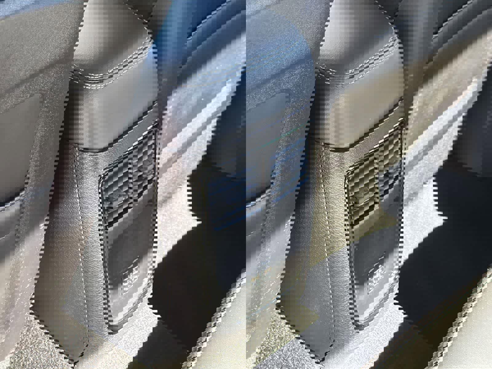 Used 2023 Dodge Charger R/T w/ Plus Group image 29