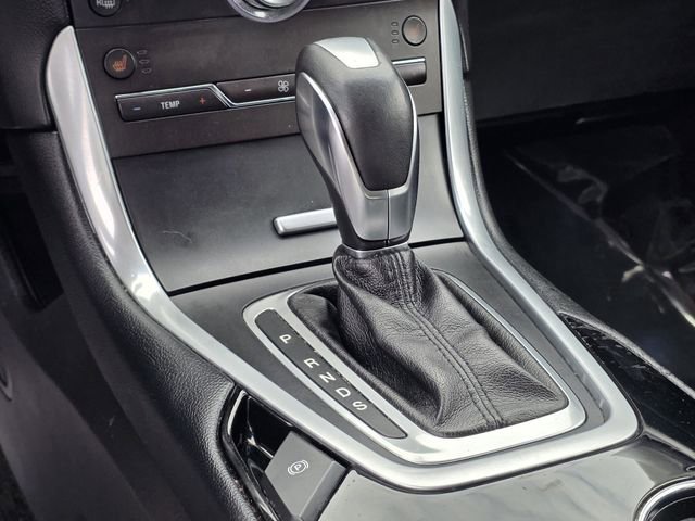Used 2018 Ford Edge Titanium w/ Cold Weather Package FWD image 24