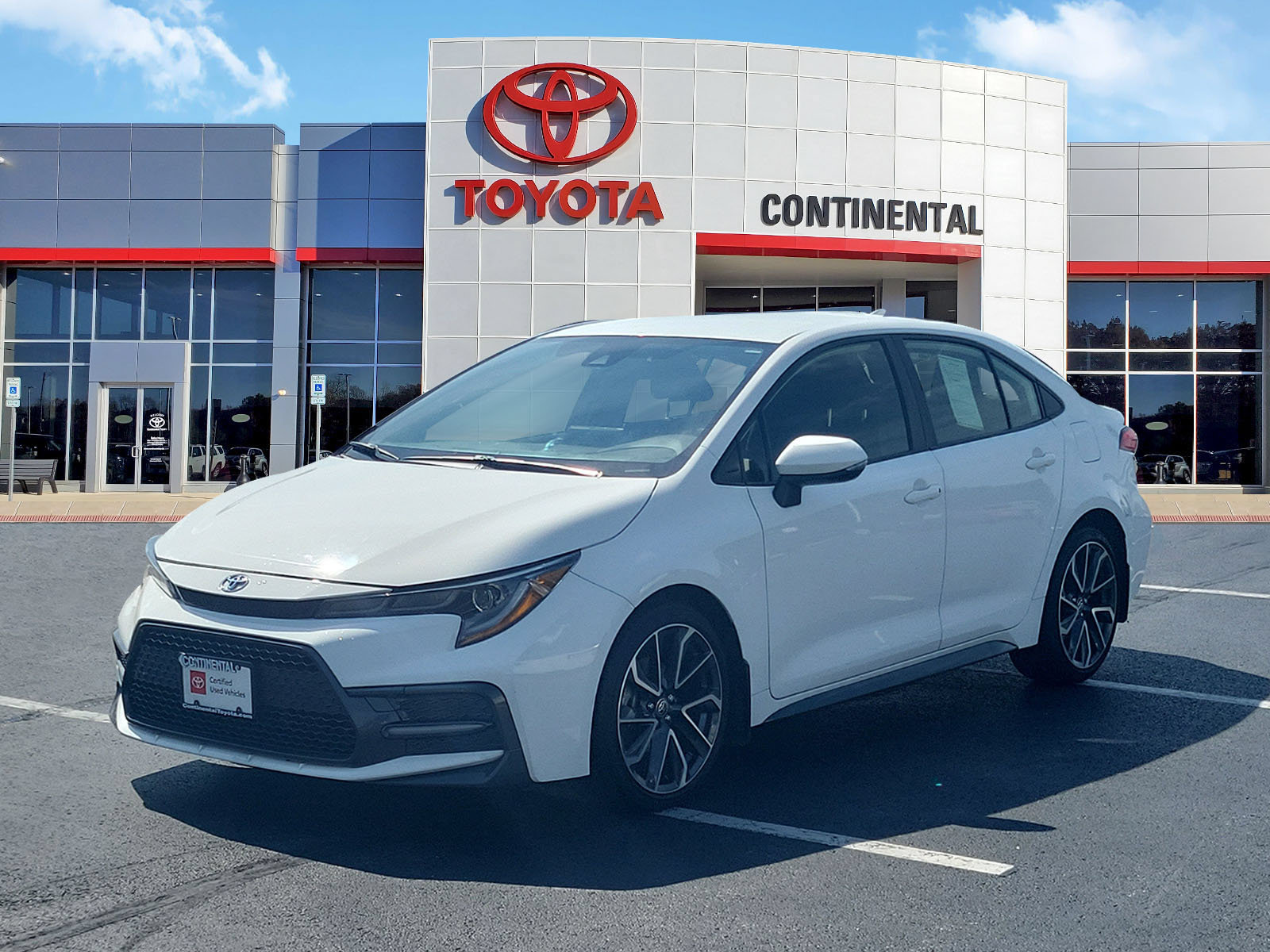 Certified 2021 Toyota Corolla SE FWD image 3