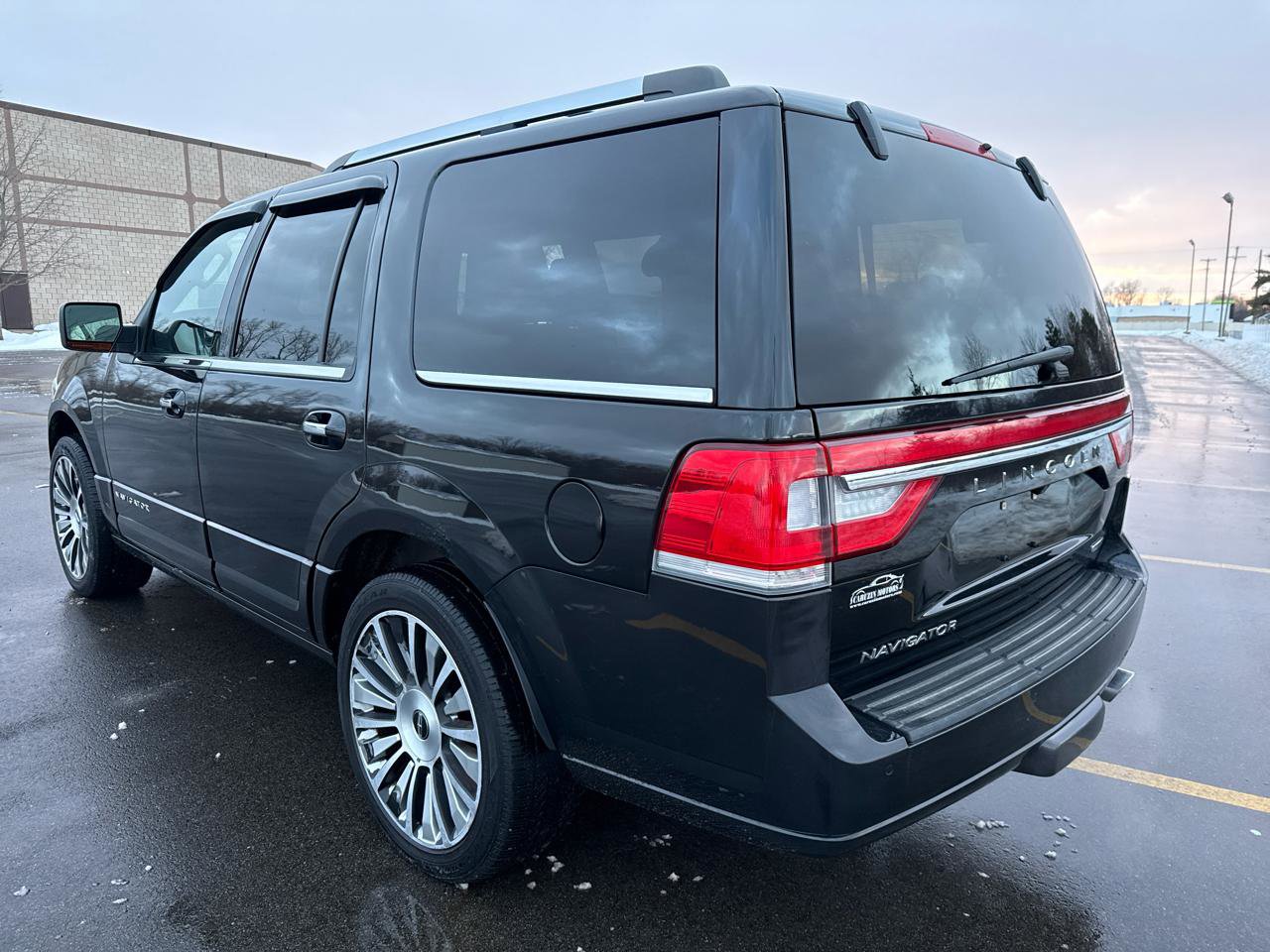 Used 2015 Lincoln Navigator 4WD 4dr image 7