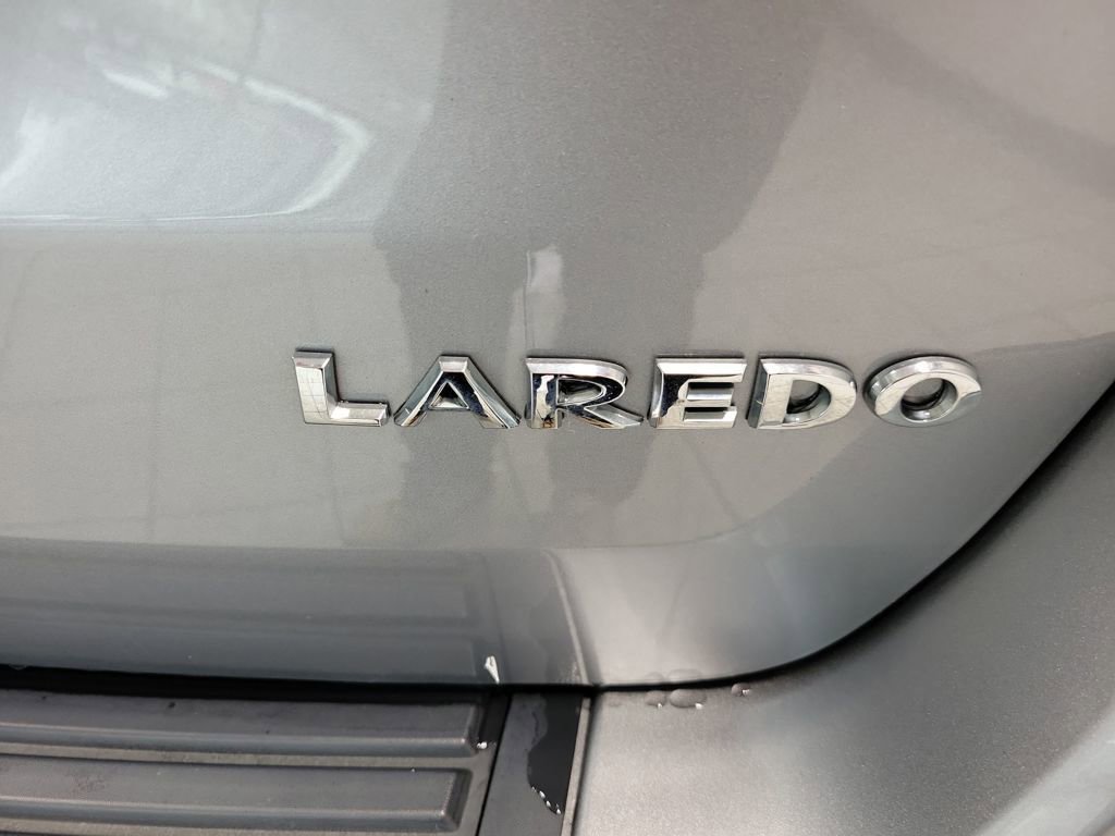 Used 2016 Jeep Grand Cherokee Laredo w/ Quick Order Package 23E image 16