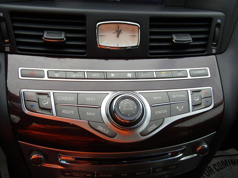 Used 2016 INFINITI Q70 L 3.7 image 22