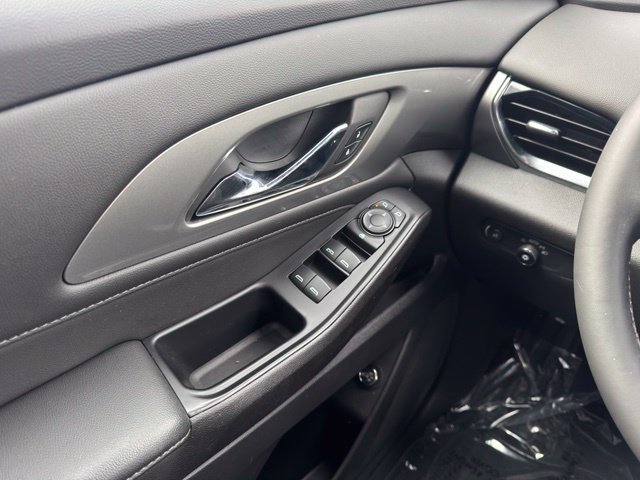 Used 2023 Chevrolet Traverse LT AWD/4WD image 36