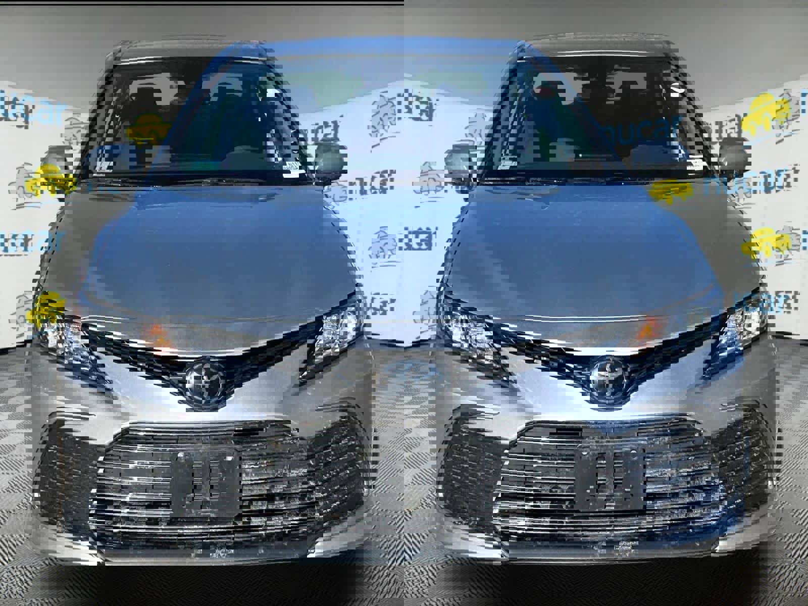 Used 2023 Toyota Camry LE image 2