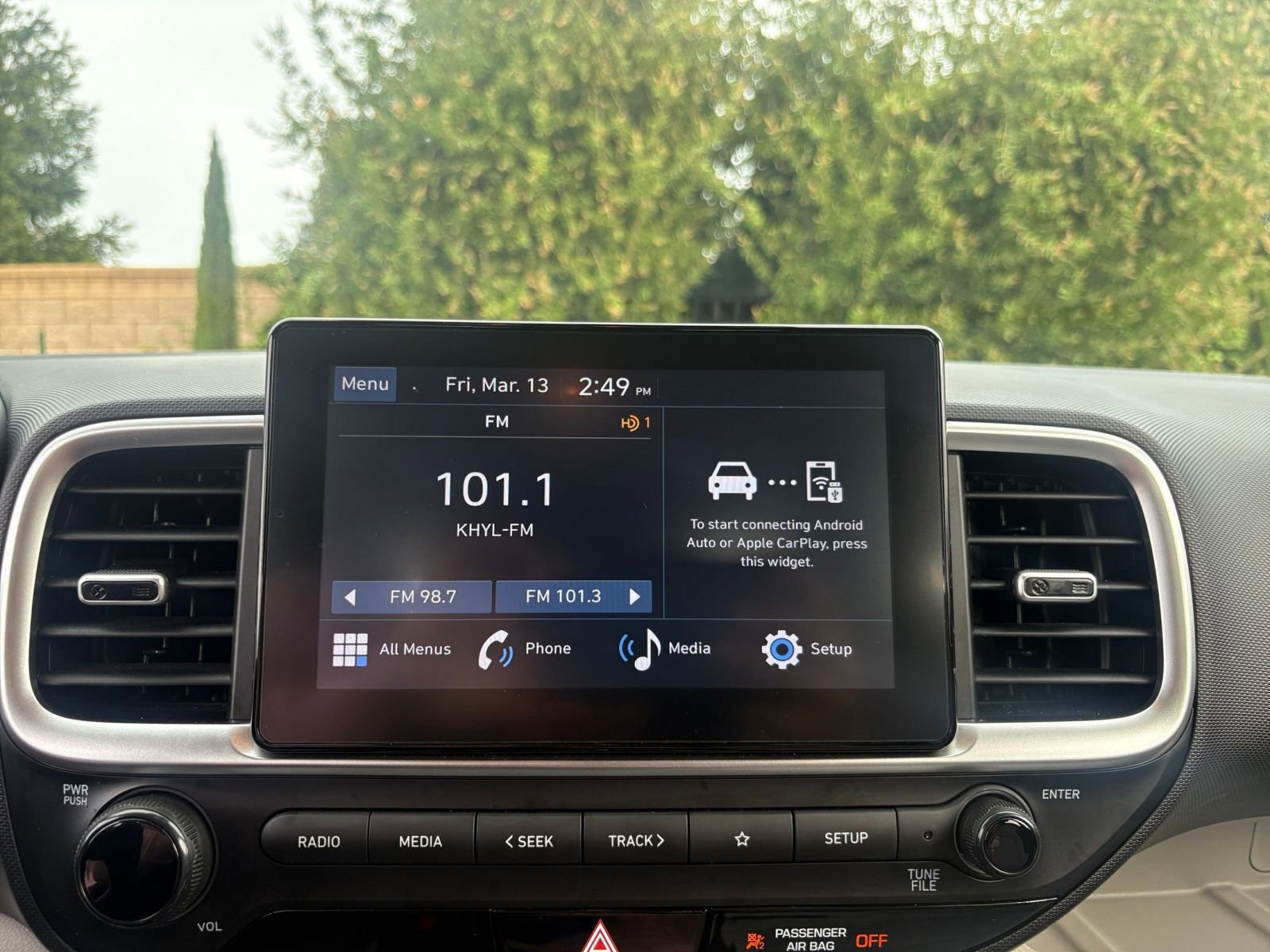 Used 2025 Hyundai Venue SEL image 20