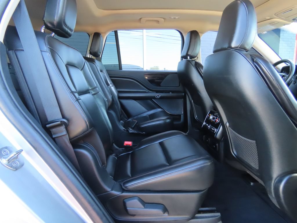 Used 2023 Lincoln Aviator AWD w/ Premium Package image 37
