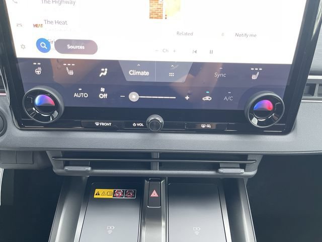 New 2026 Toyota C-HR AWD/4WD image 19