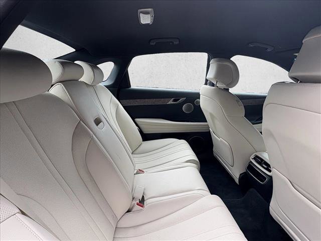 Used 2024 Genesis G80 image 22