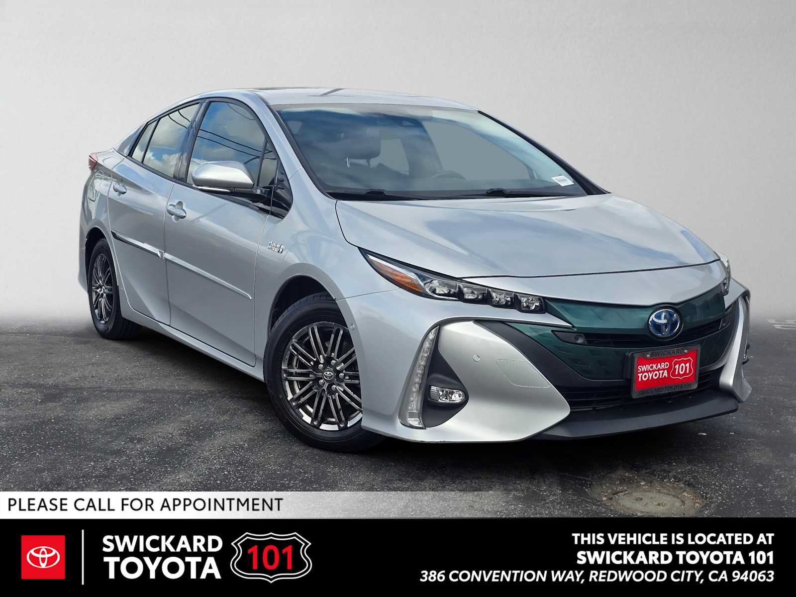 Used 2017 Toyota Prius Prime Advanced FWD image 1