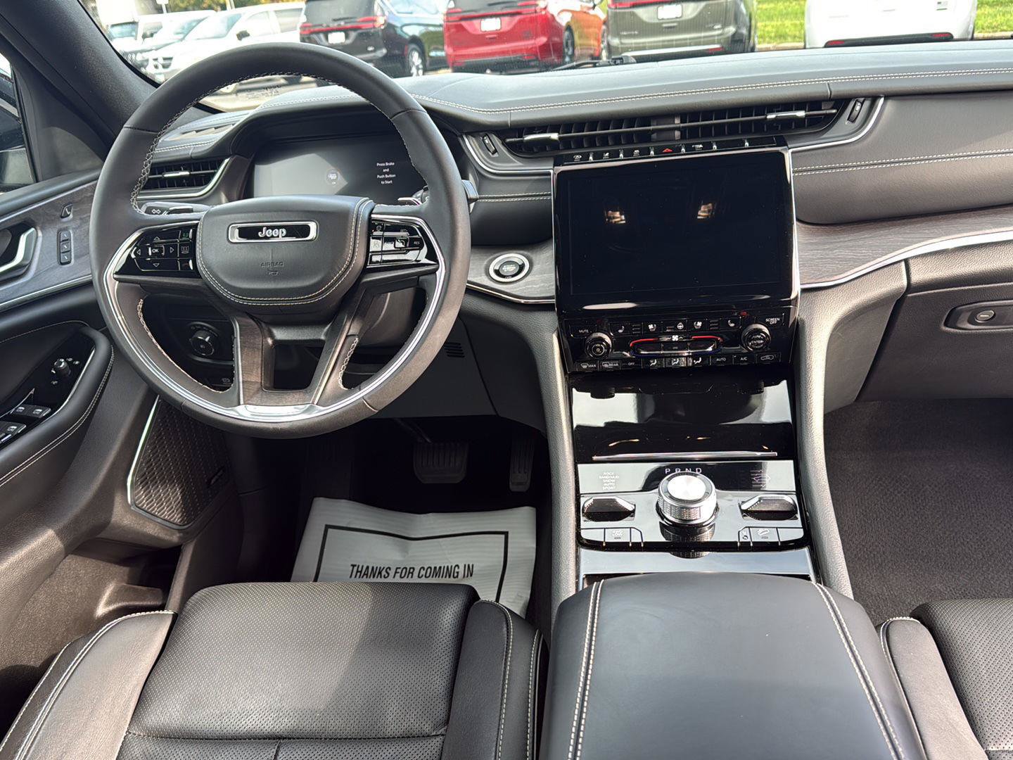 Used 2023 Jeep Grand Cherokee Overland w/ Luxury Tech Group IV AWD/4WD image 13