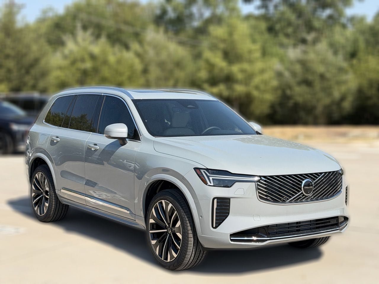 New 2026 Volvo XC90 T8 Plus AWD/4WD image 4