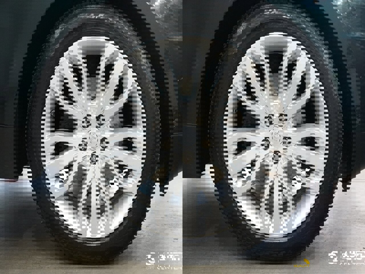 Used 2016 Land Rover Range Rover Sport HSE image 8