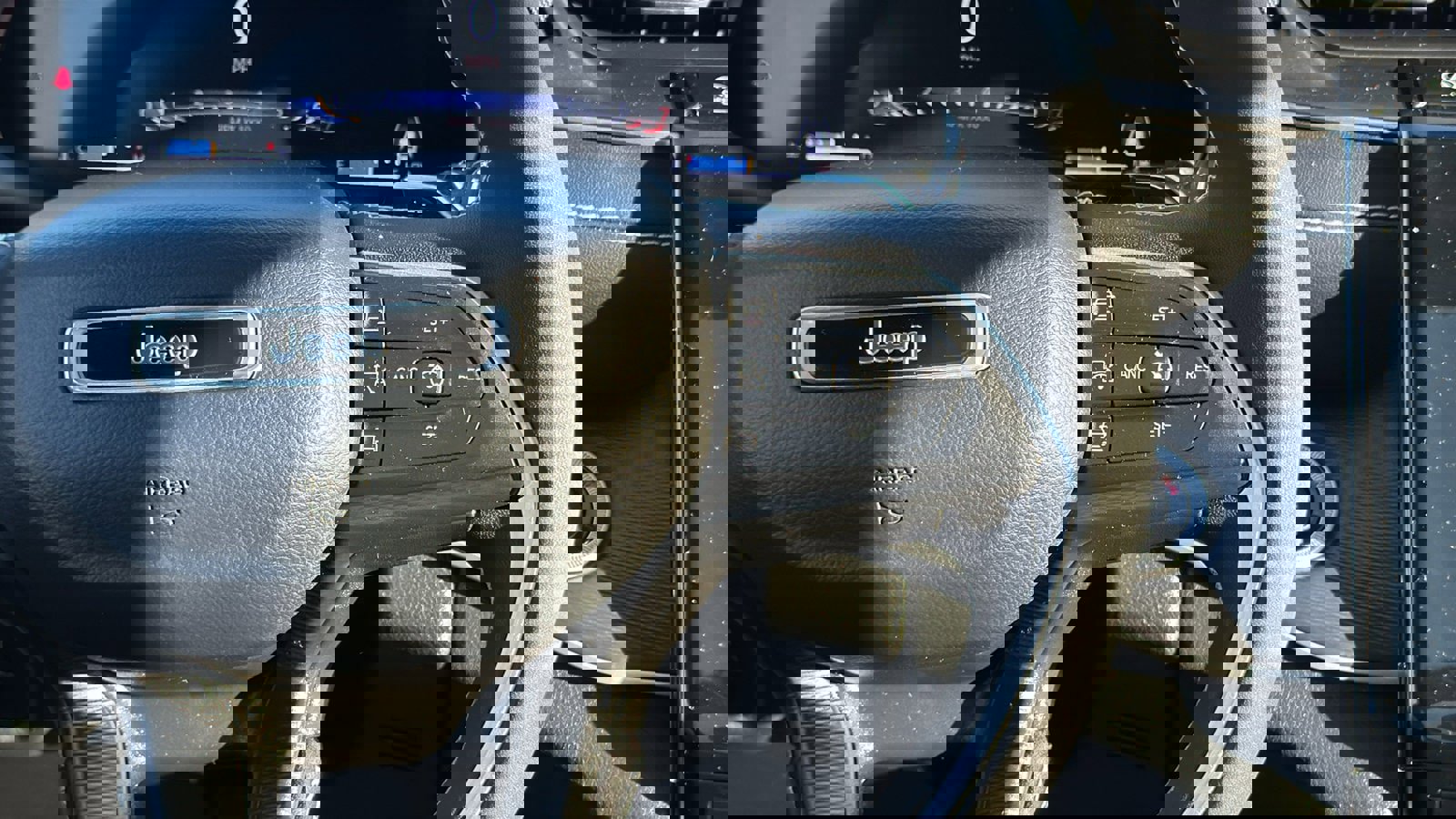 Used 2023 Jeep Grand Cherokee Altitude image 21