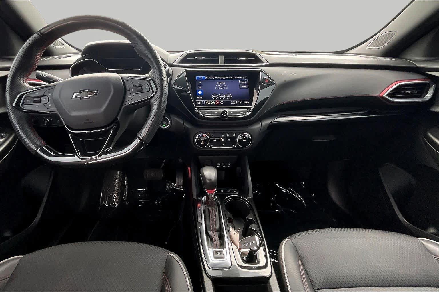 Used 2023 Chevrolet TrailBlazer RS w/ Convenience Package AWD/4WD image 29