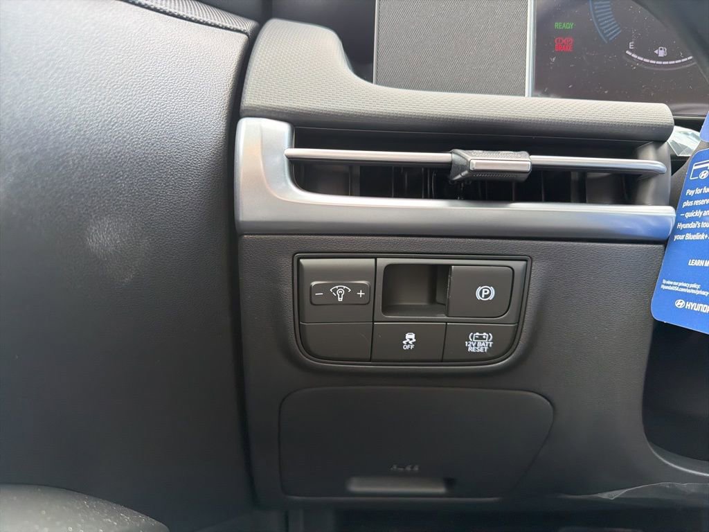 New 2026 Hyundai Tucson Blue SE AWD/4WD image 30