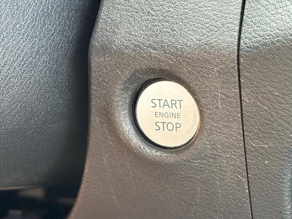 Used 2022 Nissan Frontier SV AWD/4WD image 33
