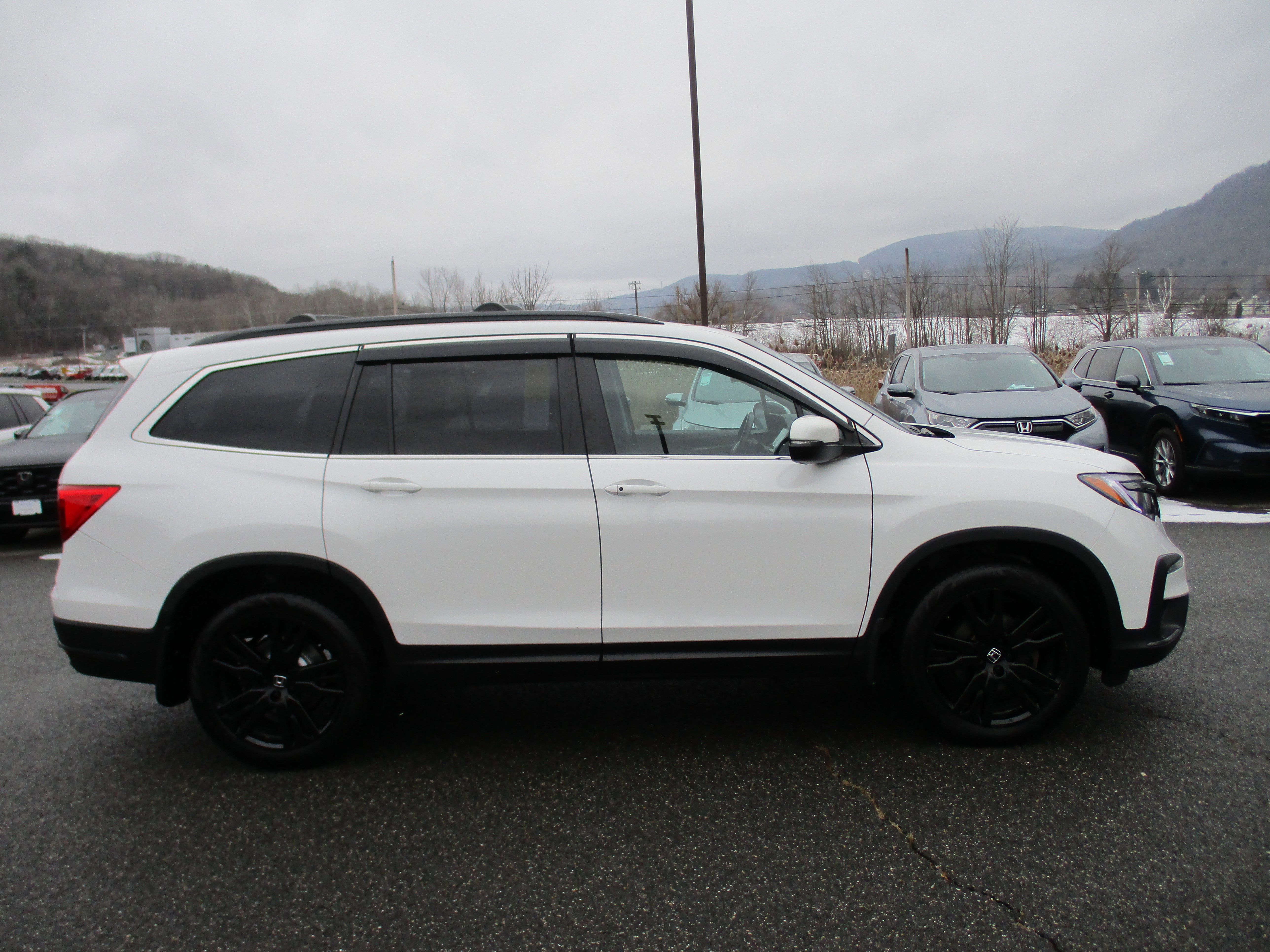 Certified 2022 Honda Pilot Special Edition image 4