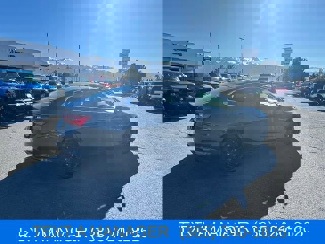 Used 2018 Chevrolet Malibu LT image 2