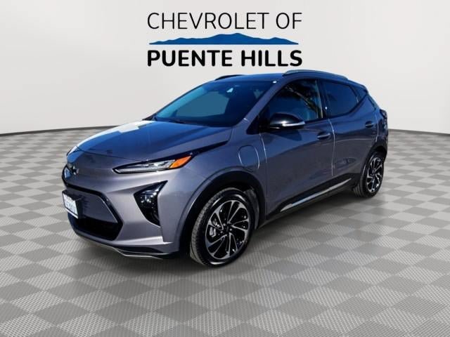 Used 2022 Chevrolet Bolt EUV Premier w/ Sun & Sound Package FWD image 3