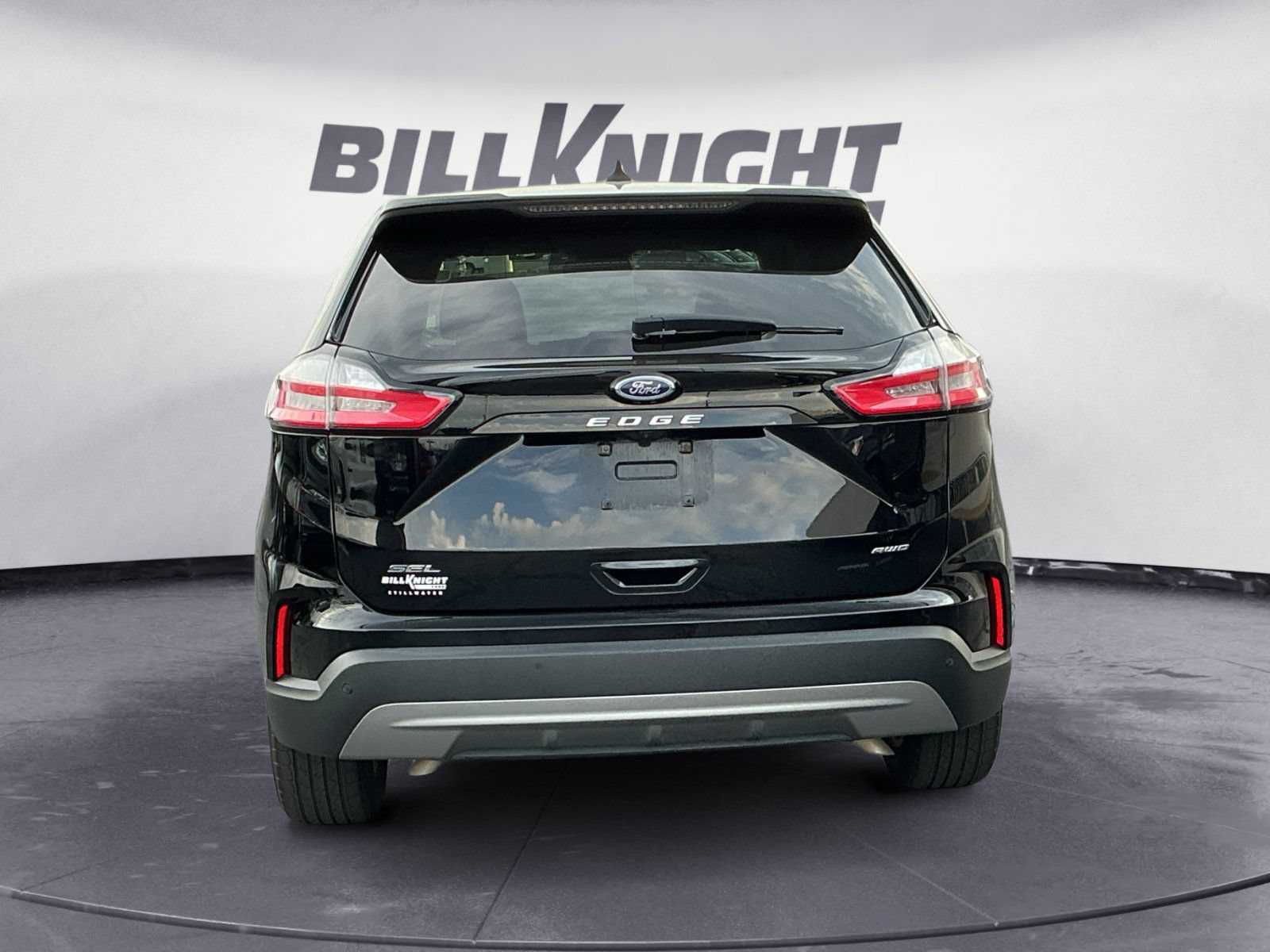 Used 2024 Ford Edge SEL w/ Convenience Package AWD/4WD image 4