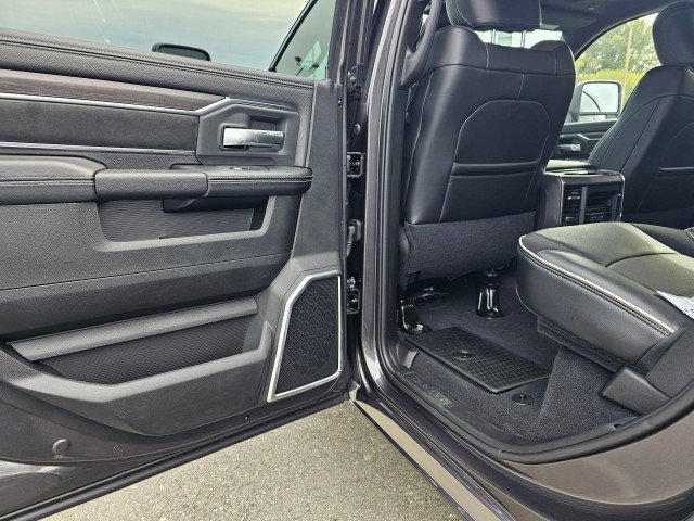 New 2027 RAM 2500 Laramie AWD/4WD image 21
