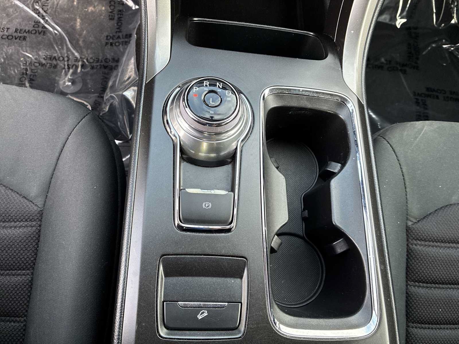 Used 2018 Ford Fusion SE FWD image 20