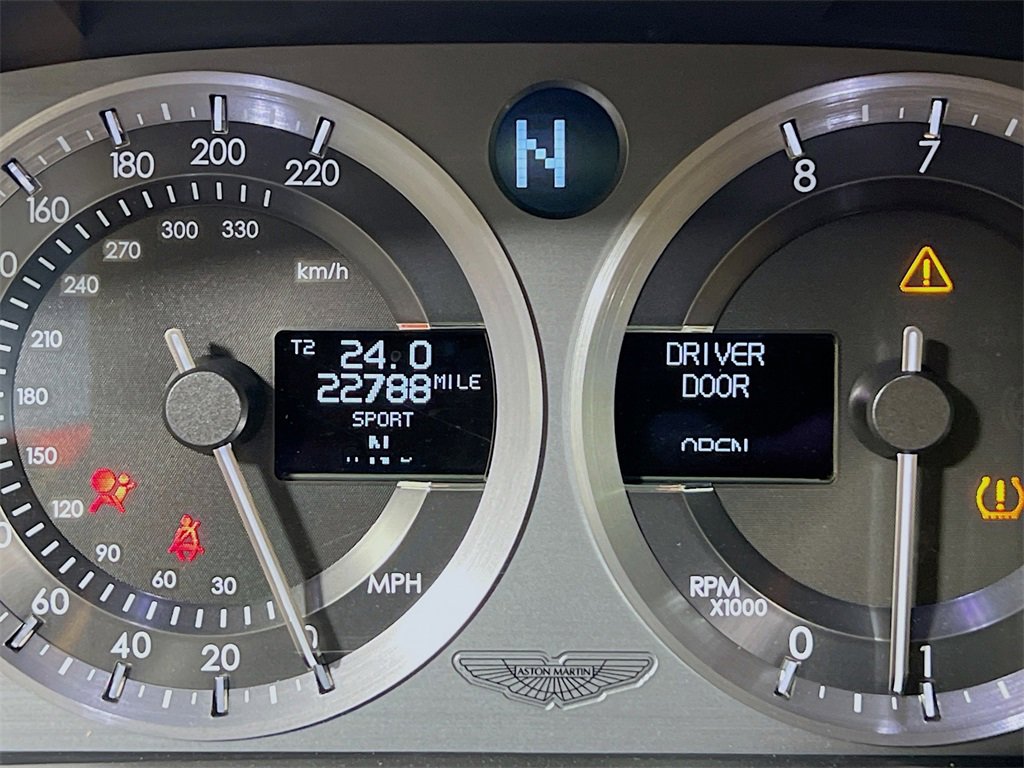 Used 2008 Aston Martin V8 Vantage Roadster image 13