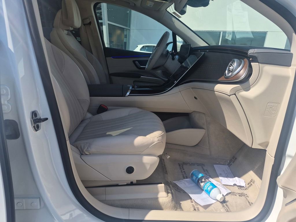 Used 2023 Mercedes-Benz EQS 450+ SUV image 40