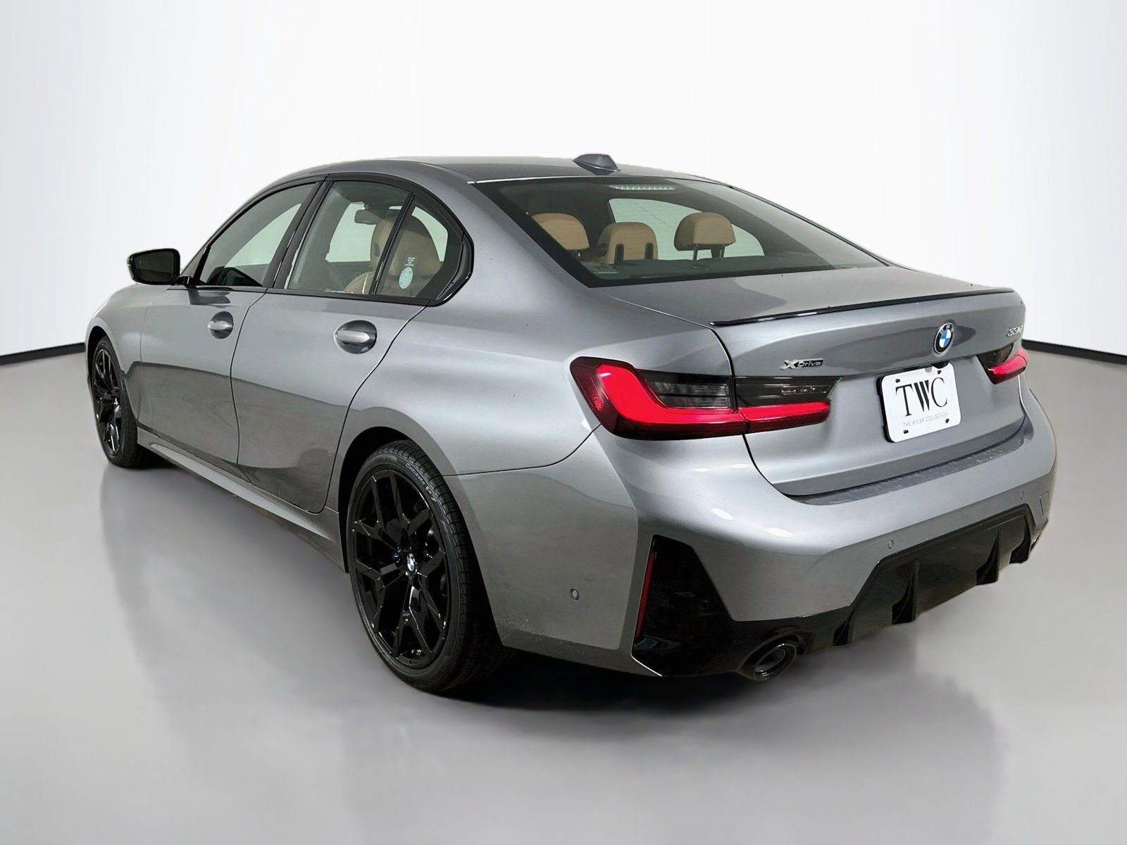 New 2026 BMW 330i xDrive Sedan w/ M Sport Package AWD/4WD image 7