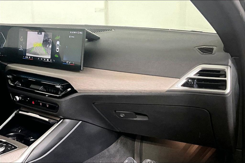 Used 2025 BMW 430i Coupe w/ Convenience Package image 16