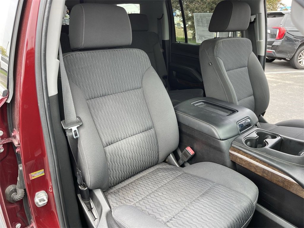 Used 2020 Chevrolet Suburban LS image 24