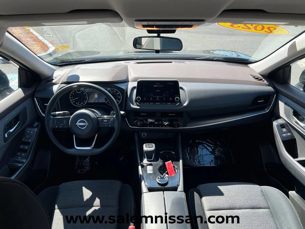 Certified 2023 Nissan Rogue SV AWD/4WD image 17